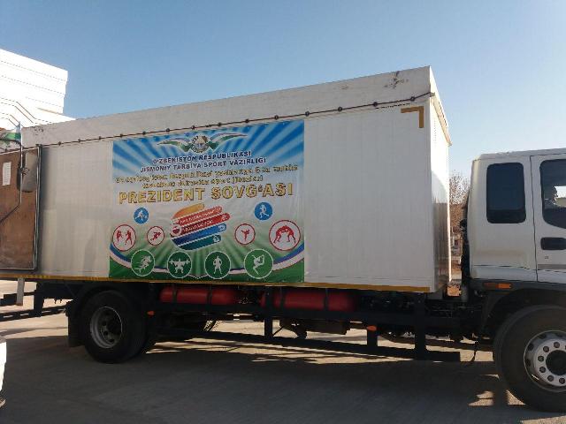 Нөкиске спорт кәрўаны жетип келди