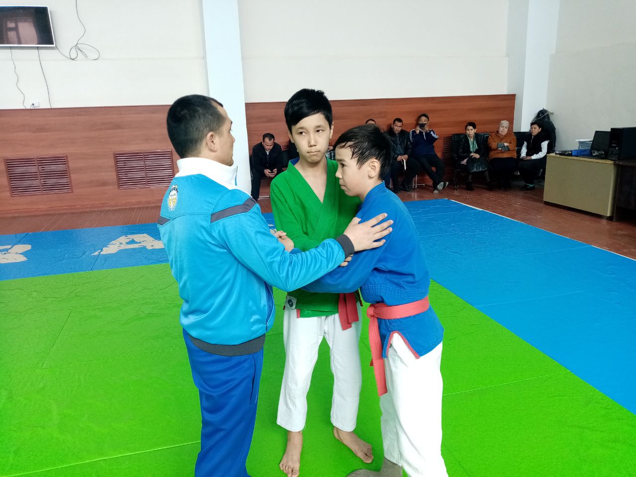 “Gúres” mektebinde