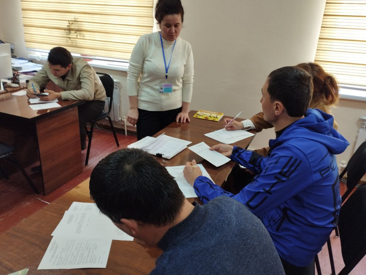 Nukus filialida qabul jarayoni.