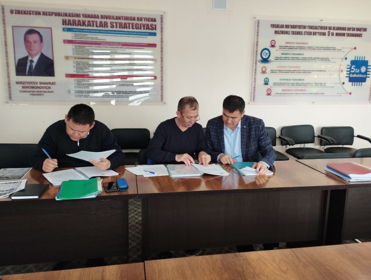 Tinglovchilarning kasbiy faoliyati oʻrganib chiqilmoqda