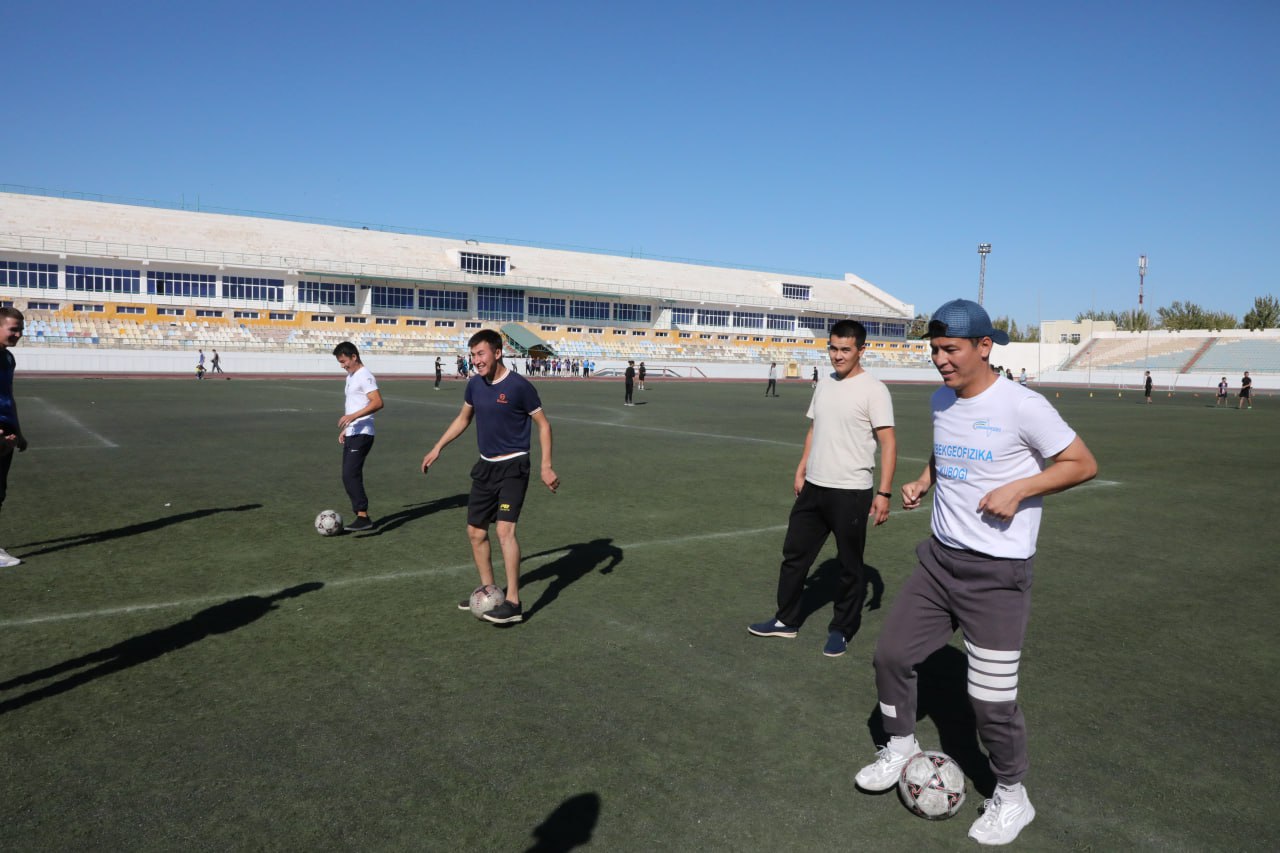 Nukus filialining “Futbol” guruhi tinglovchilariga Sport mashg‘uloti nazariyasi va uslubiyati modulidan amaliy dars tashkil qilindi