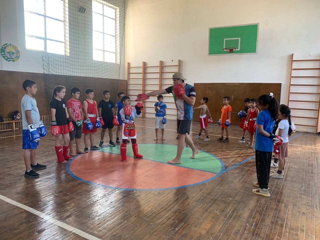 Nukus shahar 2-son sport maktabi bazasida mahorat darsi tashkil etildi.