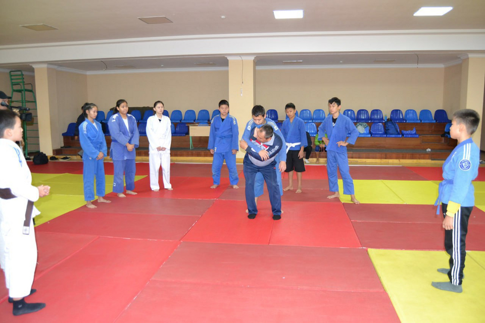 Nukus oliy sport mahorat maktabi bazasida “Dzyudo” sport turidan mahorat darsi tashkil etildi