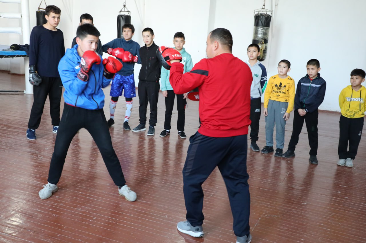 Nukus shahar 2-son sport maktabi bazasida mahorat darsi tashkil etildi