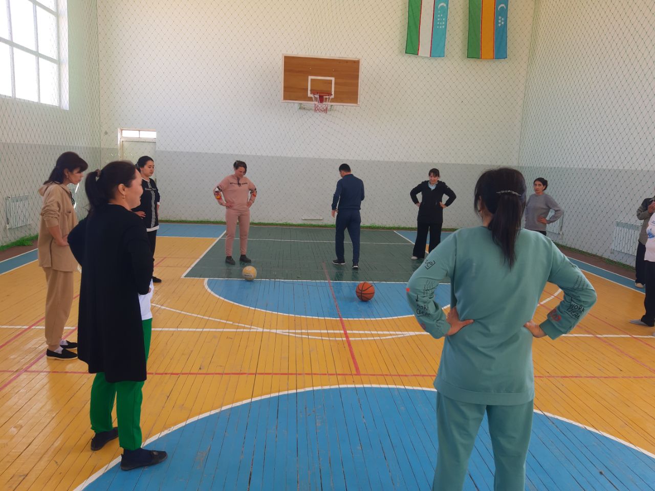 Nukus filiali sport zalida 3+1 tizimi asosida amaliy mashg‘ulot tashkil qilindi