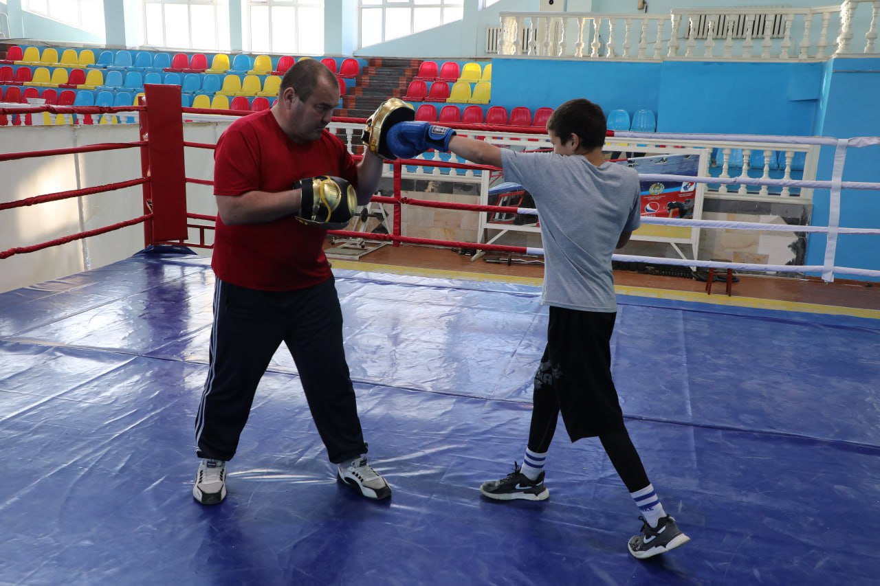 Nukus shahar Olimpiya va paralimpiya sport turlariga tayyorlash markazi Boks bazasida mahorat darsi tashkil etildi
