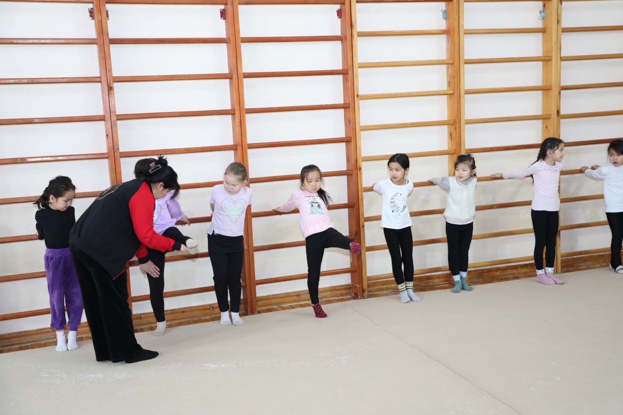 Nukus shahar Gimnastika sport turlariga ixtisoslashtirilgan sport maktabida mahorat darsi tashkil etildi.