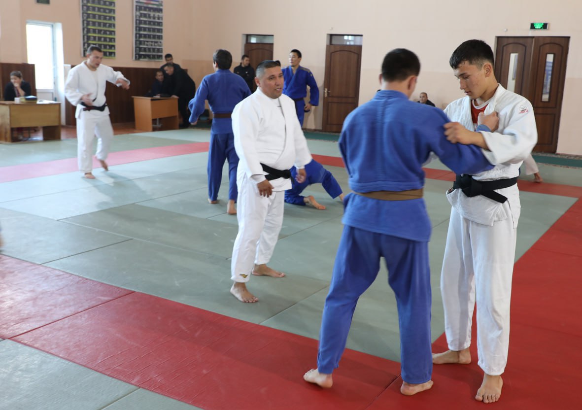 #Mahorat_darsi  Nukus filialida Nukus shahar Olimpiya va paralimpiya sport turlariga tayyorlash markazida mahorat darsi tashkil etildi