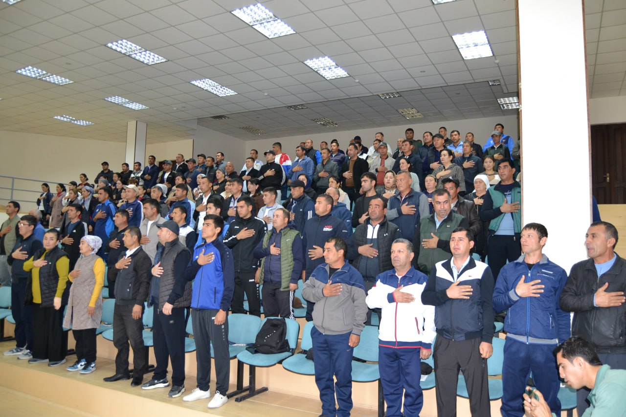 📌Nukus filialida 3+1 tizimi asosida amaliy mashg‘ulotlar O‘zbekiston Respublikasining Davlat madhiyasi bilan boshlandi.