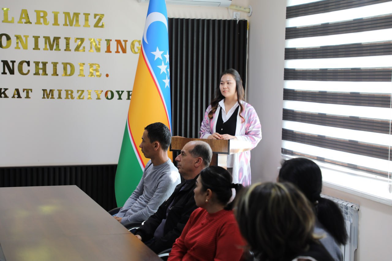Nukus filialida 21-oktabr O‘zbek tiliga davlat tili maqomi berilgan kun munosabati bilan ma’naviy-ma’rifiy tadbir tashkil etildi