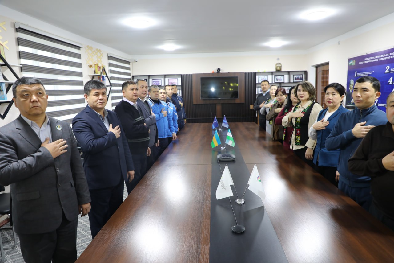 Jismoniy tarbiya va sport bo’yicha mutaxassislarni qayta tayyorlash va malakasini oshirish instituti Nukus filialida yangi ish haftasi Davlat madhiyasi bilan boshlandi.